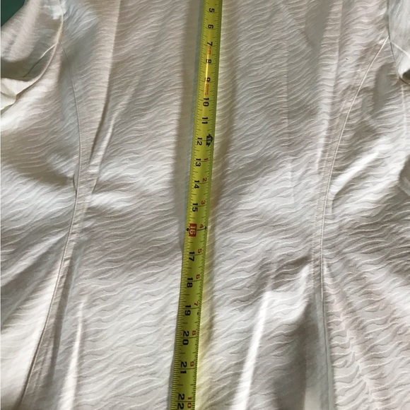 White Pants suit new with tags, breathable fabric - Picture 14 of 15